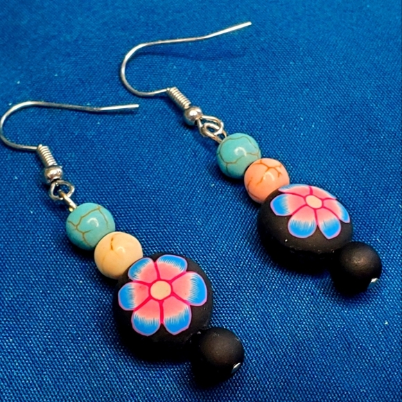 Handmade Jewelry - 🌟Clay and Stone Flower Beaded Earrings🌟